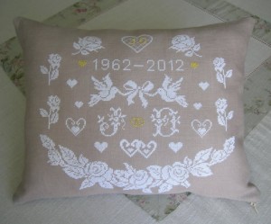 grille broderie noces d'or