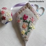 grille gratuite broderie ruban