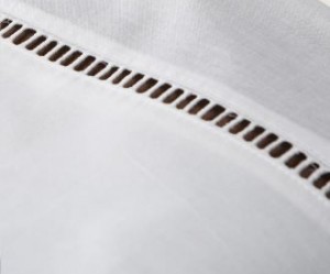 motif broderie drap bebe