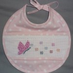 modèle broderie bavoir