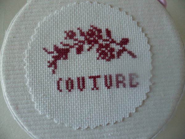 modèle broderie pour couvrir une boite en cartonnage