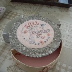 modèle broderie pour couvrir une boite en cartonnage