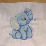 grille broderie elephant