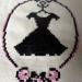 grille broderie la petite robe noire