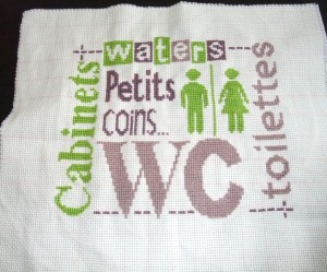 grille broderie salle de bain