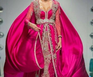 modèle broderie moderne