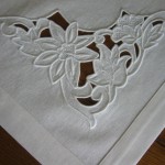 modèle broderie richelieu machine