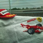 grille broderie ferrari