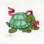 grille broderie tortue