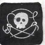 patron broderie tete de mort