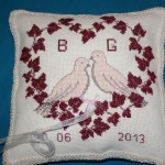 modèle broderie coussin de mariage