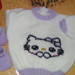 grille broderie sur tricot