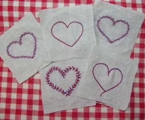 modèle broderie coeur