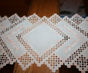 modèle broderie hardanger gratuit