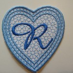 motif broderie coeur