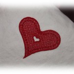 motif broderie coeur