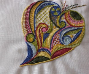 motif broderie coeur