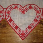 motif broderie coeur